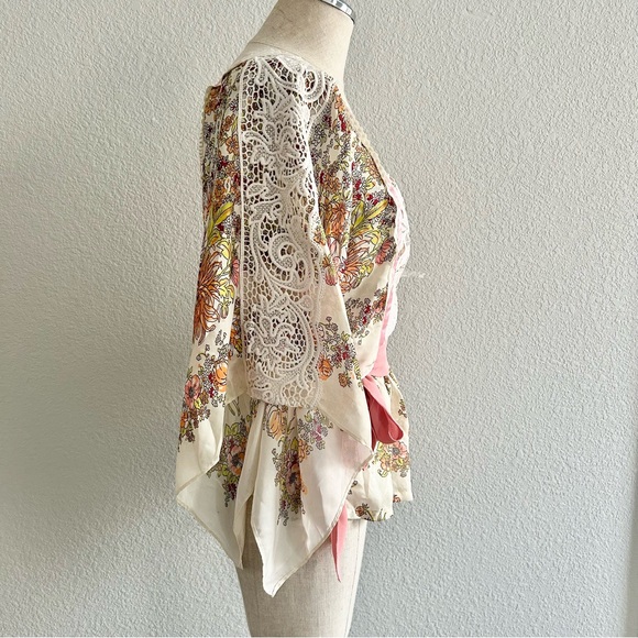 Anthropologie Tiny Begonia Floral Blouse Size Medium Pink Cream Lace - Picture 8 of 11